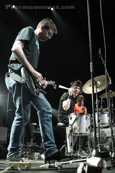 SHELLAC - 2008-06-07 - PARIS - Espace Charlie Parker - Grande Halle - Steven Frank Albini - Robert Spurr Weston IV - Todd Stanford Trainer